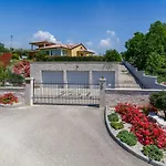 Gioan - Max 18, Private Playground And Sea View
