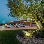 Gioan - Max 18, Private Playground And Sea View Villa *