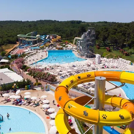 Vila Gioan - Max 18, Private Playground And Sea View *