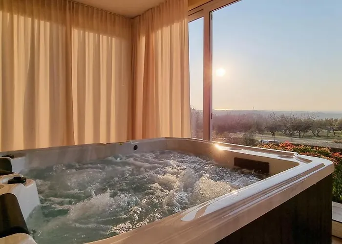 Gioan - Max 18, Private Playground And Sea View *