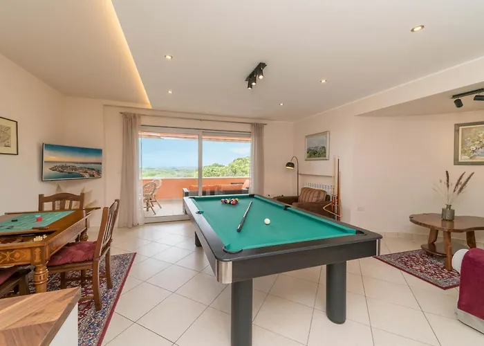 Gioan - Max 18, Private Playground And Sea View Villa