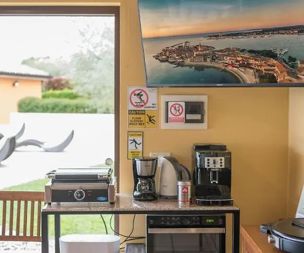 Gioan - Max 18, Private Playground And Sea View