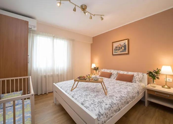 Gioan - Max 18, Private Playground And Sea View Villa