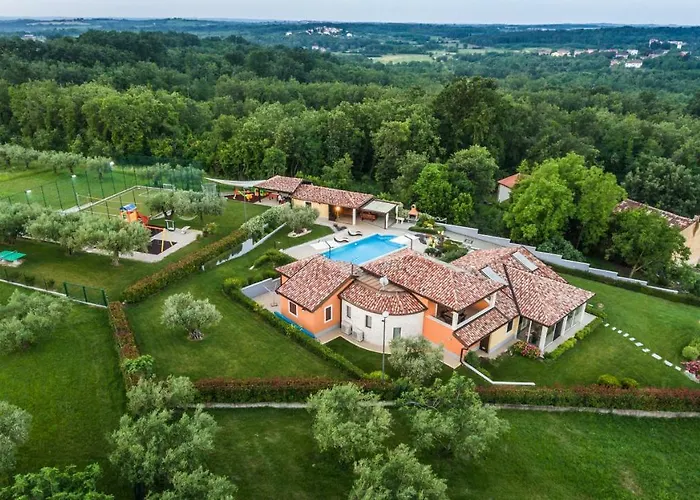 Villa Gioan - Max 18, Private Playground And Sea View Materada