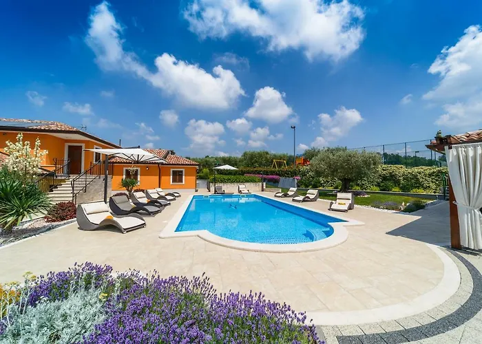 Gioan - Max 18, Private Playground&sea View *