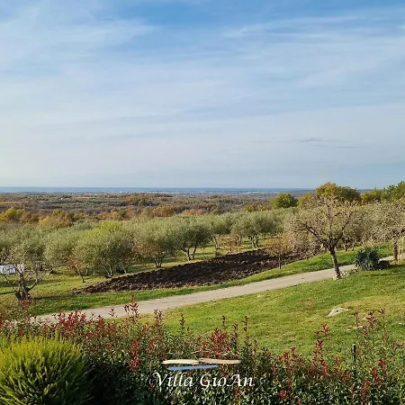 Gioan - Max 18, Private Playground And Sea View فيلة