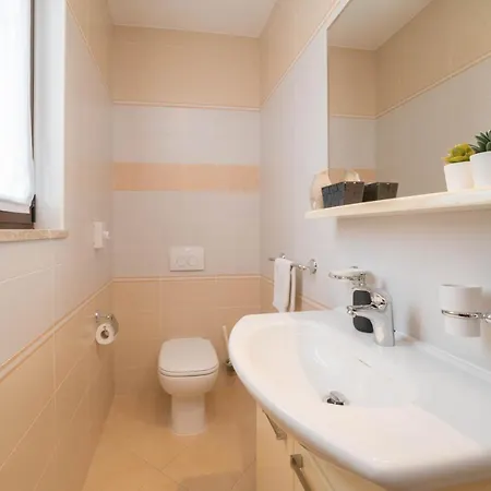 Gioan - Max 18, Private Playground And Sea View Villa Materada