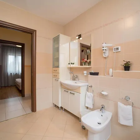Gioan - Max 18, Private Playground And Sea View Villa