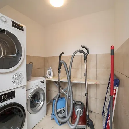 Villa Gioan - Max 18, Private Playground And Sea View