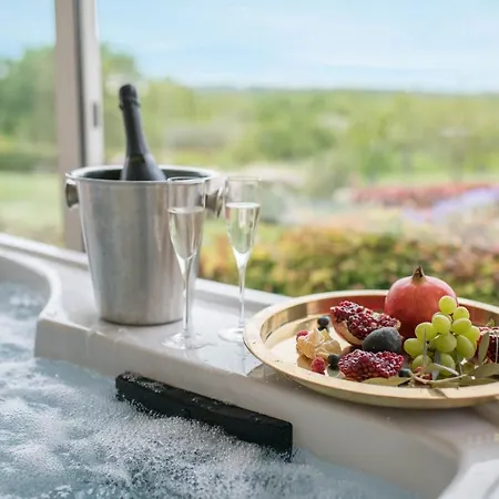 Gioan - Max 18, Private Playground And Sea View فيلة *