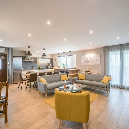 Gioan - Max 18, Private Playground And Sea View *