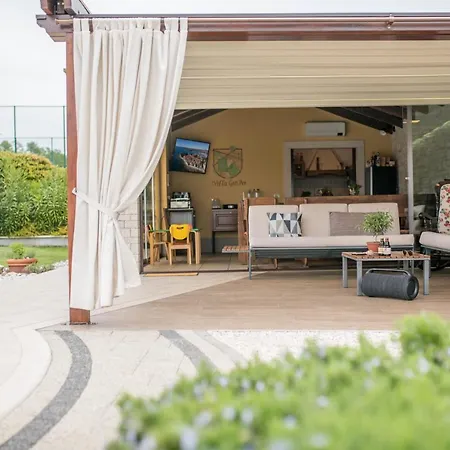 Gioan - Max 18, Private Playground And Sea View Villa