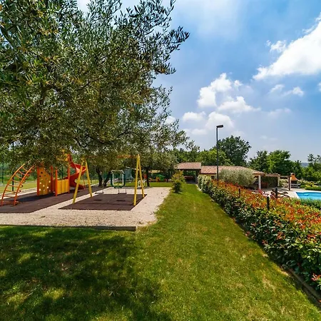 Gioan - Max 18, Private Playground And Sea View