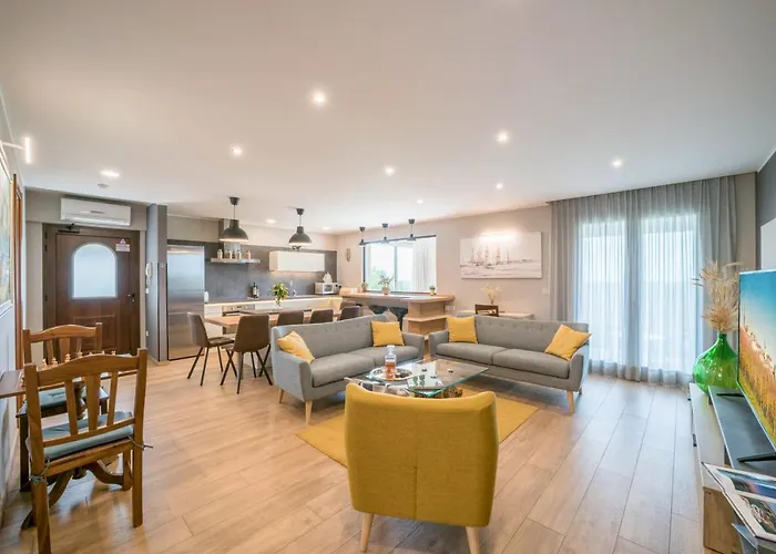 Gioan - Max 18, Private Playground And Sea View *