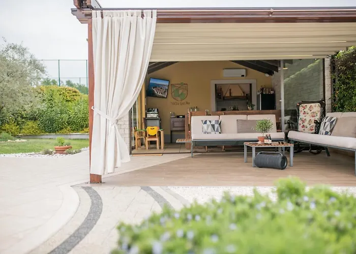 Gioan - Max 18, Private Playground And Sea View Villa